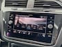 Volkswagen Tiguan 2.0 TSI 190pk 4Motion DSG / Aut. 3x R-Line Facelift IQ Light Panoramdak Trekhaak 20" 99dkm!!