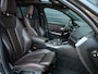 BMW 3-Serie Touring 330i High Executive Edition M-Sport | NL-Auto | Dealeronderhouden | Panoramadak | Harman/Kardon | HUD | Camera | Ambiance Interieur | Stoelverwarming |