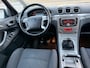 Ford S-Max 2.0-16V 7PERS CLIMA PANO LMV RIJDT HEEL GOED NAP APK