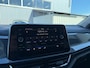 Volkswagen T-Roc 1.5 TSI Style Two Tone / Airco / Navi / Massage stoelen / Adaptive Cruise control / Keyless Entree /