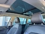 Volkswagen Golf 1.4 TSI R-Line Automaat | Half Leder | Panorama | Navigatie | Adaptive cruise | LED | Sensoren