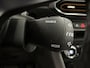 Dacia Sandero Stepway 1.0 TCe 90 Comfort Automaat | Camera | Navigatie | Key-Less | Climate control | Lichtmetaal | Parkeersensoen |