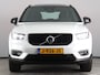 Volvo XC40 1.5 T2 R-Design (NL-Auto / Pano / Elek. trekhaak / 360 Camera / H&K / Navi / ACC)