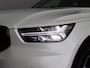 Volvo XC40 1.5 T2 R-Design (NL-Auto / Pano / Elek. trekhaak / 360 Camera / H&K / Navi / ACC)