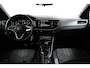 Volkswagen Taigo 1.0 TSI R-Line 115PK | Elecktr Glazen pano-dak | Parkeersensoren | App Connect | Climate control | Lane assist | DAB | LED | 17"LMV