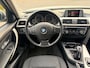 BMW 3-Serie 318i Luxury, Cruise, Clima, PDC, LED, Stoelv. 18"