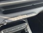 Jeep Avenger Summit 54 kWh SOH 98.2% | Navigatie by Apple Car Play/ Android Auto | Camera | Climate Control | 18 Inch Lichtmetalen velgen