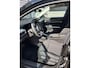 Jeep Avenger Summit 54 kWh SOH 98.2% | Navigatie by Apple Car Play/ Android Auto | Camera | Climate Control | 18 Inch Lichtmetalen velgen