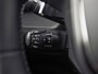 Peugeot 2008 1.2 PureTech Allure Sport Automaat (APPLE CARPLAY, GROOT NAVI, 360 CAMERA, LEDER, KEYLESS, SPORTSTOELEN, GETINT GLAS, CRUISE, NIEUWSTAAT)