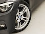 BMW 3-Serie 318i M Sport Automaat (PANORAMADAK, M PAKKET, GROOT NAVI, CAMERA, DEALER ONDERHOUDEN, COGNAC LEDER, SPORTSTOELEN, STOELVERWARMING, VIRTUAL COCKPIT, NIEUWSTAAT)