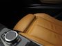 BMW 3-Serie 318i M Sport Automaat (PANORAMADAK, M PAKKET, GROOT NAVI, CAMERA, DEALER ONDERHOUDEN, COGNAC LEDER, SPORTSTOELEN, STOELVERWARMING, VIRTUAL COCKPIT, NIEUWSTAAT)
