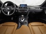 BMW 3-Serie 318i M Sport Automaat (PANORAMADAK, M PAKKET, GROOT NAVI, CAMERA, DEALER ONDERHOUDEN, COGNAC LEDER, SPORTSTOELEN, STOELVERWARMING, VIRTUAL COCKPIT, NIEUWSTAAT)