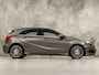 Mercedes-Benz A-klasse 180 AMG Sport (NAVIGATIE, LEDER/ALCANTARA, DIAMOND GRILL, SPORTSTOELEN, XENON, CRUISE, NIEUWE APK, NIEUWSSTAAT)