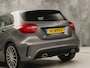 Mercedes-Benz A-klasse 180 AMG Sport (NAVIGATIE, LEDER/ALCANTARA, DIAMOND GRILL, SPORTSTOELEN, XENON, CRUISE, NIEUWE APK, NIEUWSSTAAT)