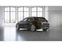 Mercedes-Benz A-klasse 180 Premium Plus | AMG | Panoramadak | Widescreen | Rijassistentiepakket | Stoelverwarming |