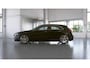 Mercedes-Benz A-klasse 180 Premium Plus | AMG | Panoramadak | Widescreen | Rijassistentiepakket | Stoelverwarming |