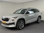 Skoda Kodiaq 1.5 TSI Sportline Business Camera/ PDC / Verw. Stuur & Stoelen / Afn Trekhaak / Carplay / Navi / 20 inch