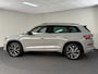 Skoda Kodiaq 1.5 TSI Sportline Business Camera/ PDC / Verw. Stuur & Stoelen / Afn Trekhaak / Carplay / Navi / 20 inch