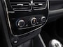 Renault Clio 0.9 TCe Dynamic Sport (NAVIGATIE, CRUISE, LM VELGEN, SPORTSTOELEN, PARKEERSENSOREN, BLUETOOTH, NIEUWE APK, NIEUWSTAAT)