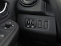 Renault Clio 0.9 TCe Dynamic Sport (NAVIGATIE, CRUISE, LM VELGEN, SPORTSTOELEN, PARKEERSENSOREN, BLUETOOTH, NIEUWE APK, NIEUWSTAAT)