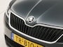 Skoda Rapid Spaceback 1.0 TSI Sport Automaat (PANORAMADAK, NAVIGATIE, CLIMATE, STOELVERWARMING, SPORTSTOELEN, GETINT GLAS, CRUISE, PARKEERSENSOREN, NIEUWSTAAT)