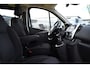 Renault Trafic 2.0 dCi 145 T29 L2H1 DC Black Edition Camera, Cruise, Clima, 145pk, Automaat, 2 x Schuifdeur, Trekhaak, Sensoren,