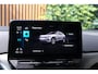Volkswagen ID.4 Pro 77 kWh|Rijklaar!|SoH90%|ACC|Trekhaak|StuurwielverwarmingCarplay|Sfeerverlichting|AndroidAuto|PDC|Winterpakket