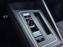 Volkswagen Golf 1.5 eTSI Style Automaat | Carplay | Camera | Adaptive cruise | Full LED | Trekhaak | Sensoren