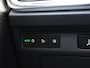 Skoda Enyaq iV 80 204 pk Loft | Warmtepomp | Navigatie | SmartLink | 360 Camera | Voorstoelen met Geheugen | Stoel + Stuurverwarming | Voorruit Verwarming | Elektrische Klep | SOH 96% |