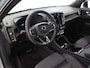 Volvo XC40 Recharge Core Single Motor Ext Range | Navigatie | Stoelverwarming | Stuurwielverwarming | Achteruitrijcamera | Apple Carplay/Android Auto |