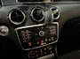 Mercedes-Benz GLA GLA 180 Business Solution PDC / Airco / Navi / Tel. / Camera / Trekhaak Afneembaar / Stoel verw.