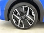 Peugeot e-208 EV GT 51 kWh 156pk | Accu 96% | 410km WLTP Actieradius | Navigatie | Panoramadak | Achteruitrijcamera | Adaptieve cruise control | Leder/Alcantara | Stoel elektrisch+verwarmd+massage | Full Led koplampen | Parkeersensoren v+a | Keyless | Warmtepomp | Draadloze telefoonlader | Donker getint glas | 17" lichtmetalen velgen |