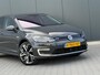 Volkswagen E-Golf E-DITION Led - Adaptive - Warmtepomp - Navi Groot