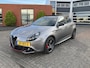 Alfa Romeo Giulietta 1.750 Turbo Veloce | Origineel Nederlands geleverd | Grigio Magnesio | Carbon Spoiler | Schuifdak |