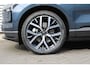 Volvo EX30 P5 Long Range Plus Black Edition Europa 69 kWh | Harman/Kardon | Hoogglans Zwart Dak | 20-Inch Lichtmetalen Velgen | Adaptieve Cruise Control | Pilot Assist | Elektrische Achterklep | Keyless | Elektrische Stoelen Met Geheugen | Achteruitrijcamera | Parkeersensoren Voor & Achter | Interieurverlichting | Getint Glas Achter | Metallic Lak | Black Interieur |