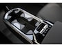 Volvo EX30 P5 Long Range Plus Black Edition Europa 69 kWh | Harman/Kardon | Hoogglans Zwart Dak | 20-Inch Lichtmetalen Velgen | Adaptieve Cruise Control | Pilot Assist | Elektrische Achterklep | Keyless | Elektrische Stoelen Met Geheugen | Achteruitrijcamera | Parkeersensoren Voor & Achter | Interieurverlichting | Getint Glas Achter | Metallic Lak | Black Interieur |