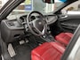 Alfa Romeo Giulietta 1.4 Turbo MultiAir Super | Rood lederen bekleding | Grigio Magnesio | Trekhaak |
