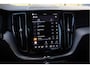 Volvo XC60 2.0 T8 Plug-in hybrid AWD Ultimate Dark ,SOH 100%, Panoramadak, Trekhaak, Harman/Kardon,