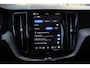 Volvo XC60 2.0 T8 Plug-in hybrid AWD Ultimate Dark ,SOH 100%, Panoramadak, Trekhaak, Harman/Kardon,