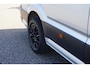 Volkswagen Crafter 35 2.0 TDI L4H3 Highline in Nieuwstaat met BPM voordeel |Mooie Camperbasis |180 PK Automaat |2 stoelen |Adaptive Cruise |Standkachel |Trekhaak |Camera |Metallic |Stoelverwarming