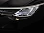 Volkswagen Golf 1.0 eTSI Active Automaat | Apple CarPlay/Android Auto | Navigatie | Cruise Control | Parkeersensoren | Climate control | Camera | Sfeerverlichting | Private glass