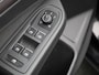 Volkswagen Golf 1.0 eTSI Active Automaat | Apple CarPlay/Android Auto | Navigatie | Cruise Control | Parkeersensoren | Climate control | Camera | Sfeerverlichting | Private glass