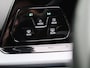 Volkswagen Golf 1.0 eTSI Active Automaat | Apple CarPlay/Android Auto | Navigatie | Cruise Control | Parkeersensoren | Climate control | Camera | Sfeerverlichting | Private glass