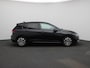 Volkswagen Golf 1.0 eTSI Active Automaat | Apple CarPlay/Android Auto | Navigatie | Cruise Control | Parkeersensoren | Climate control | Camera | Sfeerverlichting | Private glass