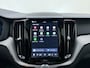 Volvo XC60 T8 455pk Plug-in hybrid AWD Plus Bright / Leder / Schuif-kanteldak / 20 inch / Getint glas / Adaptieve cruise / 360 camera.