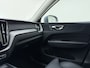 Volvo XC60 T8 455pk Plug-in hybrid AWD Plus Bright / Leder / Schuif-kanteldak / 20 inch / Getint glas / Adaptieve cruise / 360 camera.