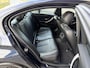 BMW 3-Serie 320i Upgrade Edition | M-SPORT VELGEN | LEDER | TREKHAAK | GOED ONDERHOUDEN