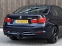BMW 3-Serie 320i Upgrade Edition | M-SPORT VELGEN | LEDER | TREKHAAK | GOED ONDERHOUDEN