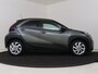 Toyota Aygo X 1.0 VVT-i MT Pulse | Dealer onderhouden | Climate Control | 17" Velgen | Apple CarPlay/Android Auto | Cruise Control Adaptive | Achteruitrijcamera | Elektrische ramen voor | Elektrisch verstelbare spiegels |
