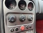 Alfa Romeo Spider 2.0 JTS Turismo Airco - Cd-wisselaar - Centrale vergrendeling - Elektrische ramen - Lederen bekleding - Licht metalen velgen 17 inch - Mistlampen - Navigatie - Stuur leder - Lederen versnellingspook